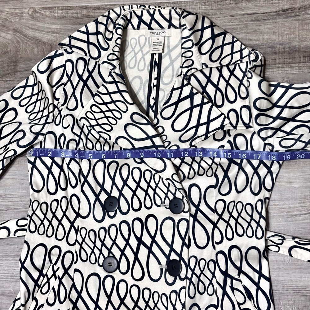 Vertigo Paris Infinity print trench coat - Picture 8 of 9